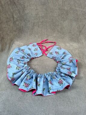 Vintage clown collar blue floral ruffle statement collar